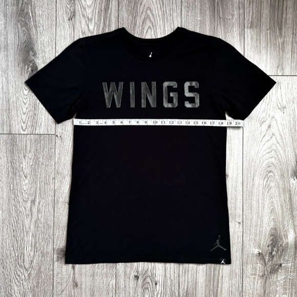 Air Jordan Wings T-Shirt Men's Size Small Black Vintage Cotton Basketball Jersey - Picture 9 of 12